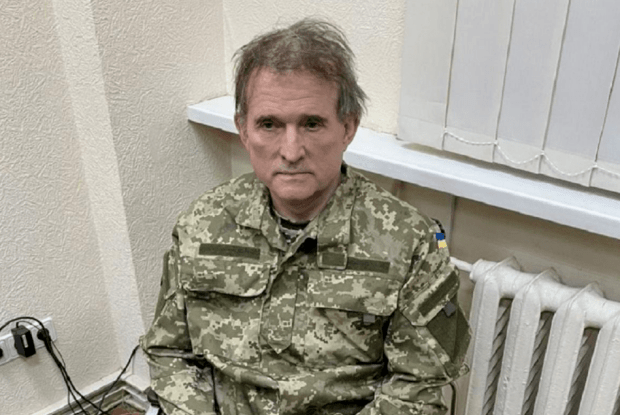 Подоляк розповів, чому путін не буде «рятувати» свого кума Медведчука