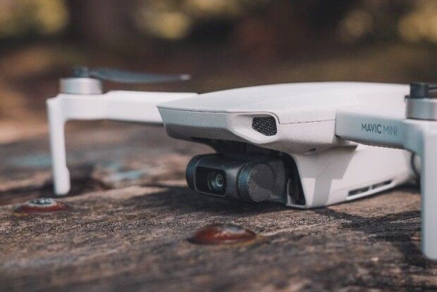 У райцентрі на Волині школярі вчаться керувати квадракоптерами