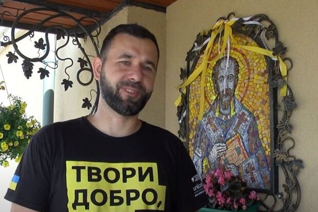 Вітражі, які дарують відчуття спокою: волинський художник розповів про клопітке мистецтво 