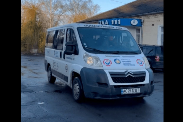 Медзаклад на Волині отримав нову автівку від благодійників (Відео)