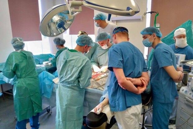 Донорська нирка запрацювала просто на операційному столі. Ковельські лікарі мають новий досвід