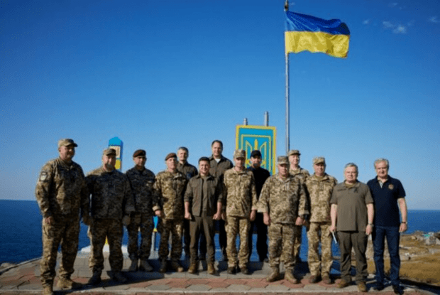 Зеленський розповів правду про долю захисників острова Зміїний (Відео)