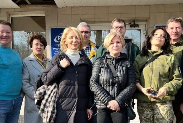 Журналісти і народні депутати вимагають від Концерну РРТ відновити ефірне мовлення «Прямого», «Еспресо» і «5 каналу»