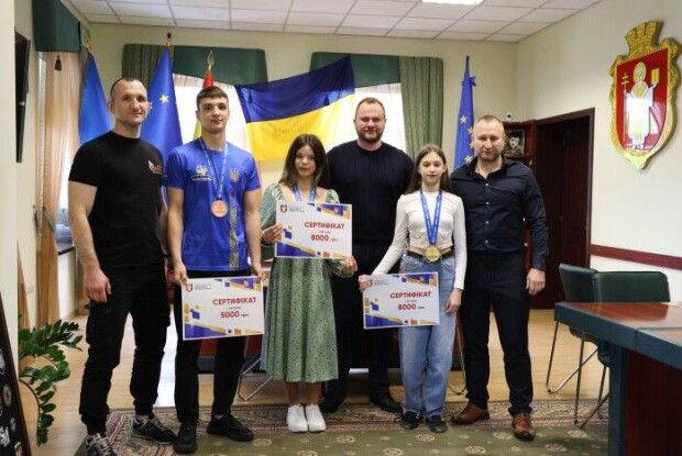 Четверо юних борців з Волині здобули перемоги на Чемпіонаті Європи зі змішаних єдиноборств