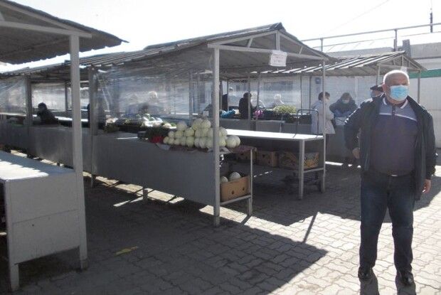 «У двох покупців була підвищена температура, то їх не пустили, а відправили додому»