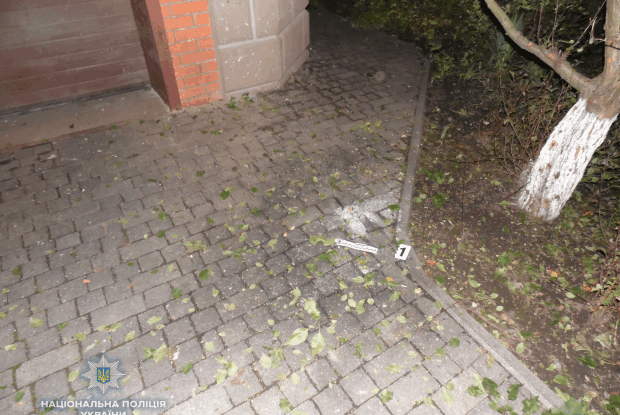 На подвір’я рівнянина прилетіла граната