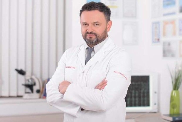 Відомий лікар родом з Волині – в ТОП-10 пластичних хірургів України-2026