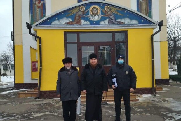 Поліцейські Луцького району здійснили рейд церквами (Фото)