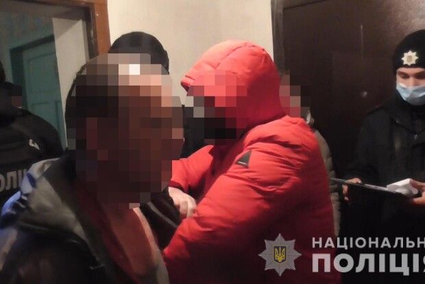 Залякував односельців: на Волині затримали чоловіка, який перебував у розшуку