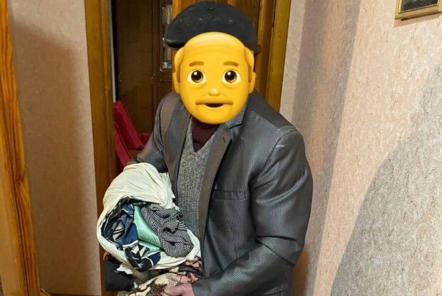 У Луцьку патрульні допомогли дідусю, який заблукав
