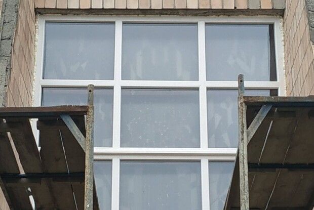 У відділенні «швидкої допомоги» нові вікна та двері (Фото)