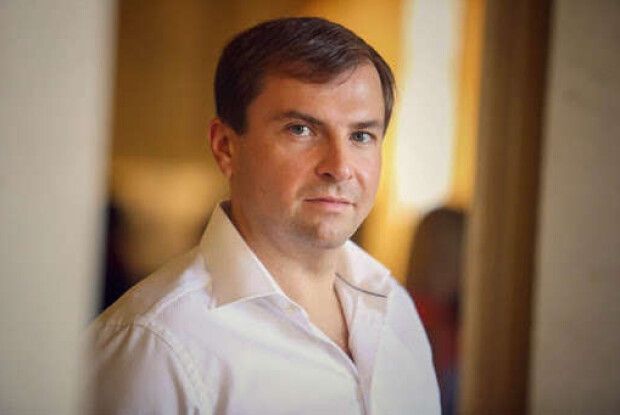 Український нардеп за мільйон доларів відсвяткував день народження дружини в Москві