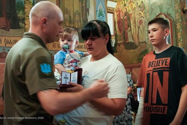 У Володимирі Князівськими хрестами вшанували родини загиблих героїв