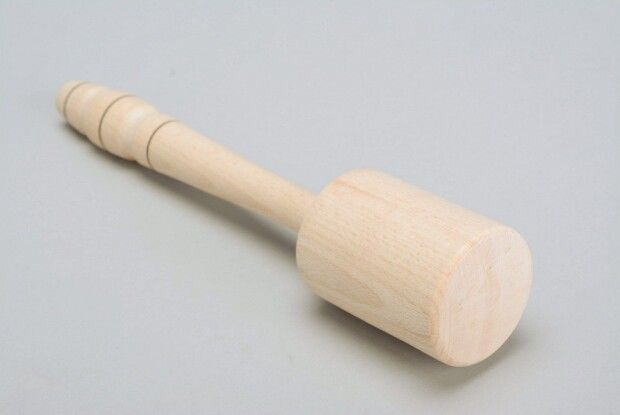 31-річна бузувірка забила дерев’яним товкачем до смерті 80-літню сусідку