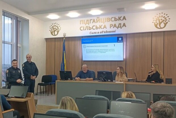 У громаді на Волині поліцейські офіцери прозвітували про виконану роботу 