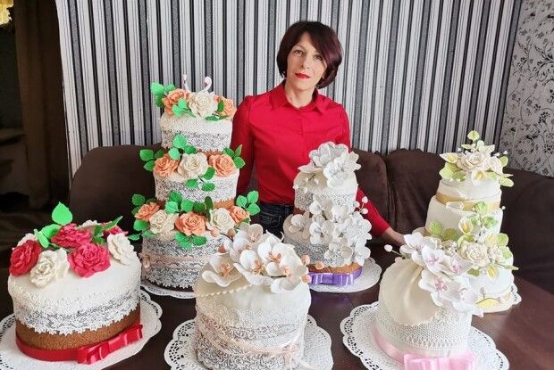 Волинянка пече тістечка, які наче справжні цитрусові