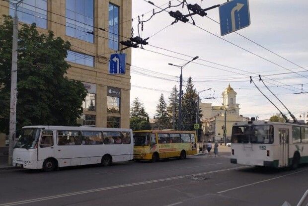 Усі тролейбуси і маршрутки Луцька вийшли на лінії, – радник мера