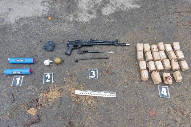 На Волині на блокпості затримали чоловіка з вибуховими пристроям та боєприпасами