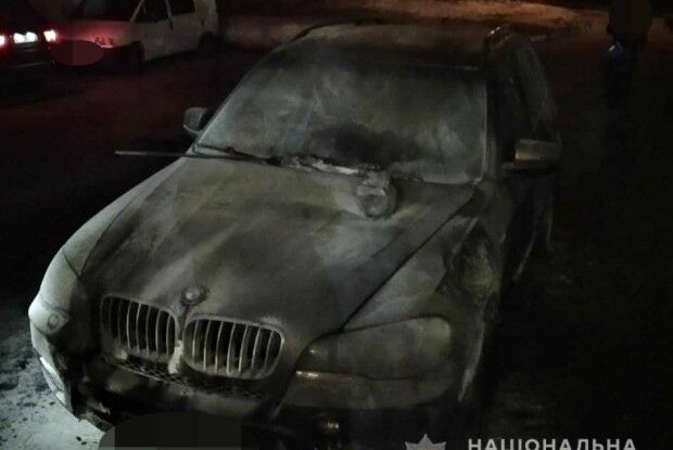 У Луцьку палав «BMW-X5»: поліція з’ясовує обставини займання
