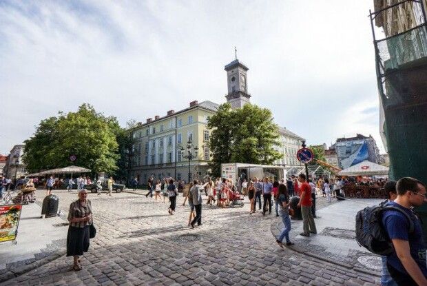 У Львові відмовляються від гучних святкувань