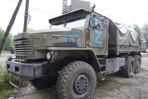 Окупанти возять пальне краденими в людей молоковозами - Генштаб