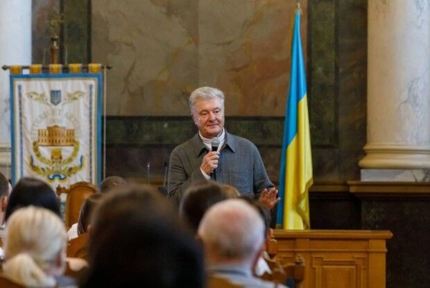 Порошенко зустрівся із львівськими студентами (Фоторепортаж)