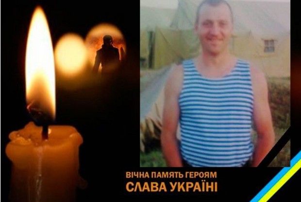 Тіло Героя привезли у батьківську хату для прощання