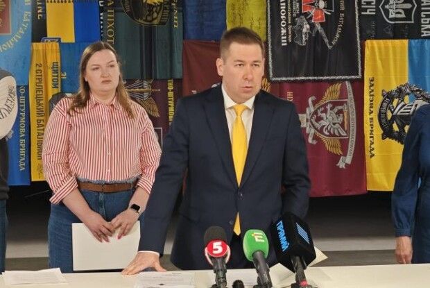 «Чому ви так багато донатите на ЗСУ?»