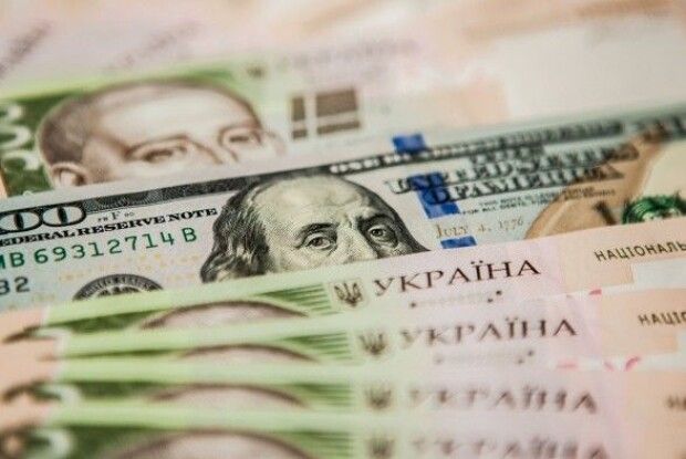 НБУ вперше з липня минулого року підняв офіційний курс