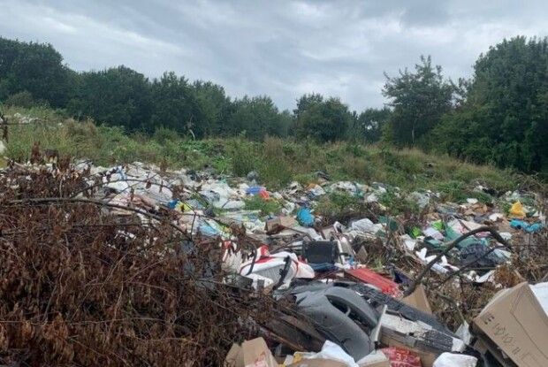 У громаді на Волині виявили незаконне звалище відходів