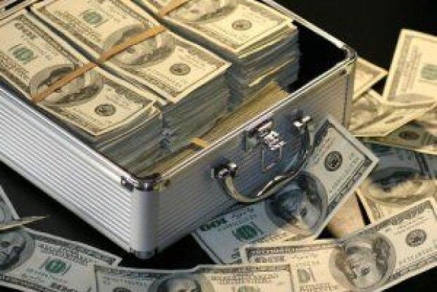 Долар, євро, злотий: Нацбанк оновив курс валют після вихідних