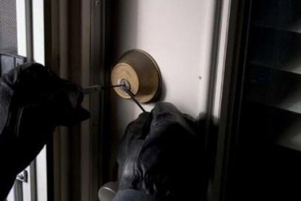 На Волині у фермера викрали двигун від січкарні