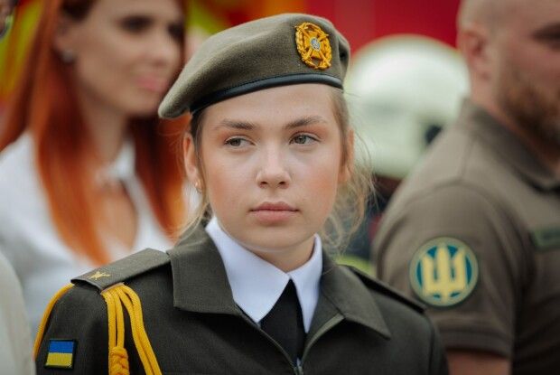 Витягнула дитину, що тонула: розповіли історію юної Героїні-рятувальниці року з Волині (Відео)