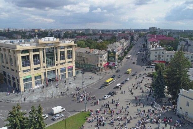 У Луцьку хочуть заборонити рух вантажних транспортних засобів центральною частиною міста