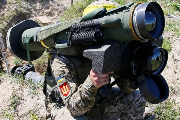 Державні компанії отримали мільярди на зброю, не виконали поставки і вивели кошти з країни