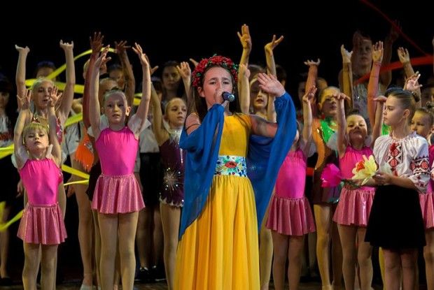  Луцька спеціалізована школа №1 прозвітувала перед освітянами й батьками (Фото та відео)