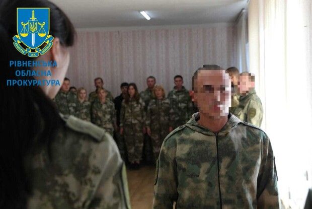 Рівненська прокуратура оголосила в розшук поліціянта-зрадника