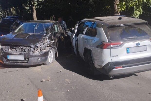 У Луцьку 22-річна водійка порушила правила обгону, спричинивши ДТП