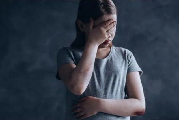 Волинянина засудили на 4 роки за зґвалтування неповнолітньої