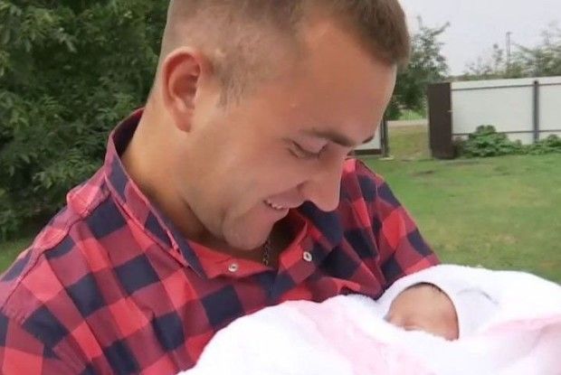 Молодий фельдшер-волинянин прийняв пологи у кареті швидкої і став хрещеним батьком