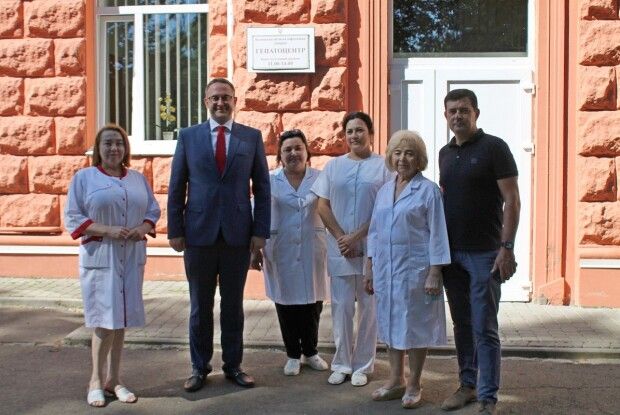 Одразу чотири медзаклади Волині отримали обладнання з Австрії