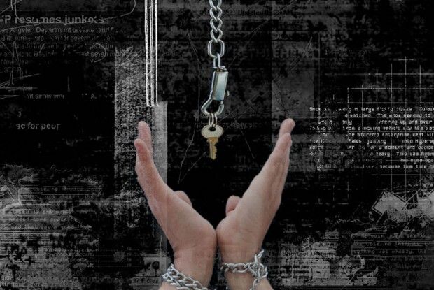 П’яний чоловік побив дружину і зачинив її в квартирі