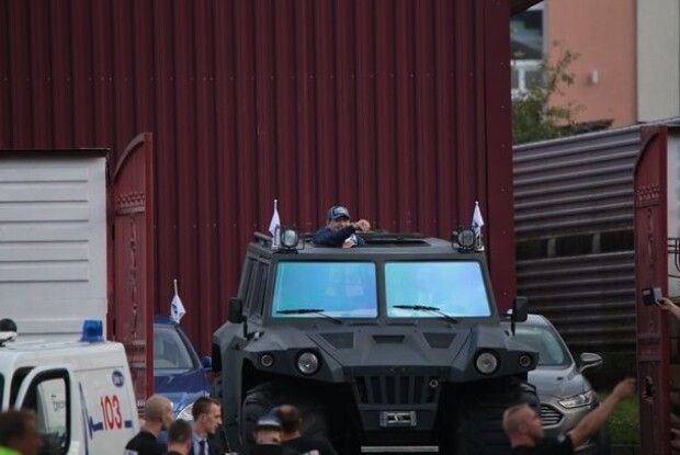 Тренер на броньовику