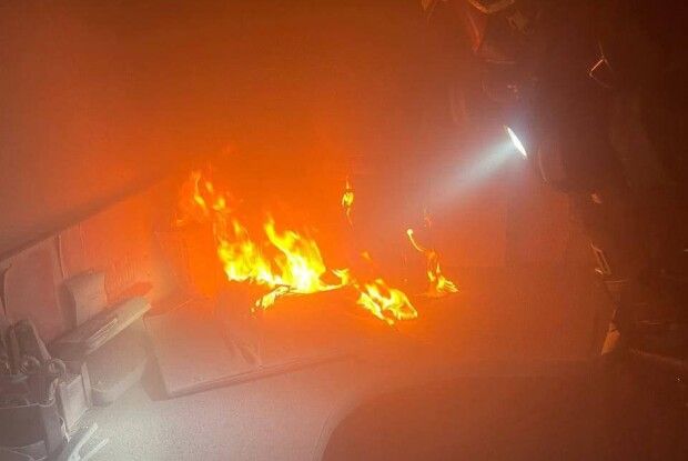 На Волині серед ночі загорілась квартира у багатоповерхівці (Фото)