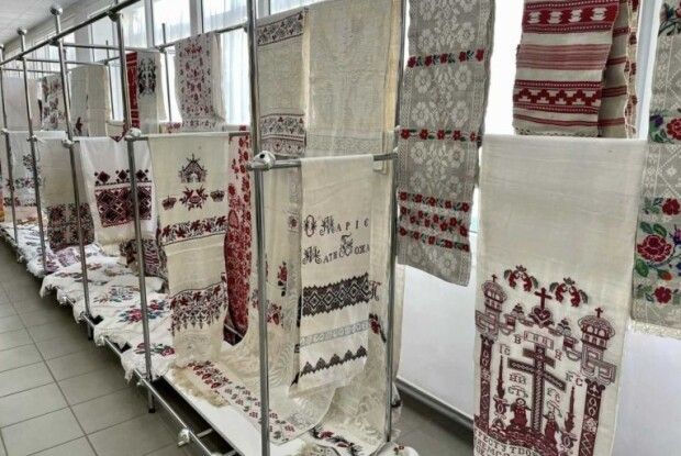 На Волині презентували унікальну колекцію вишивки