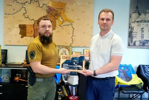 Легендарна «третя штурмова» подарувала бойовий прапор волинському місту
