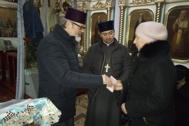 Небайдужі камінь-каширці пожертвували гроші знедоленим дітям