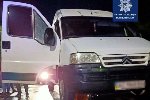 Драгер показав у небо: патрульні зупинили як чіп п’яного водія (Фото)