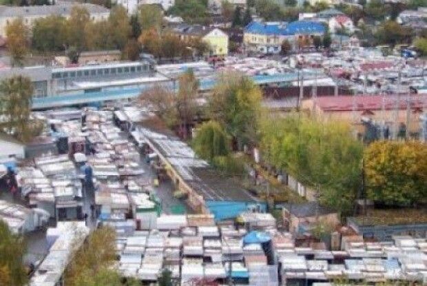 Ринок закритий. Усі пішли...на Луцьку міськраду