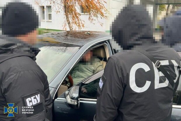 Серед затриманих у злочинних схемах для ухилянтів депутатка міськради та посадовці ТЦК